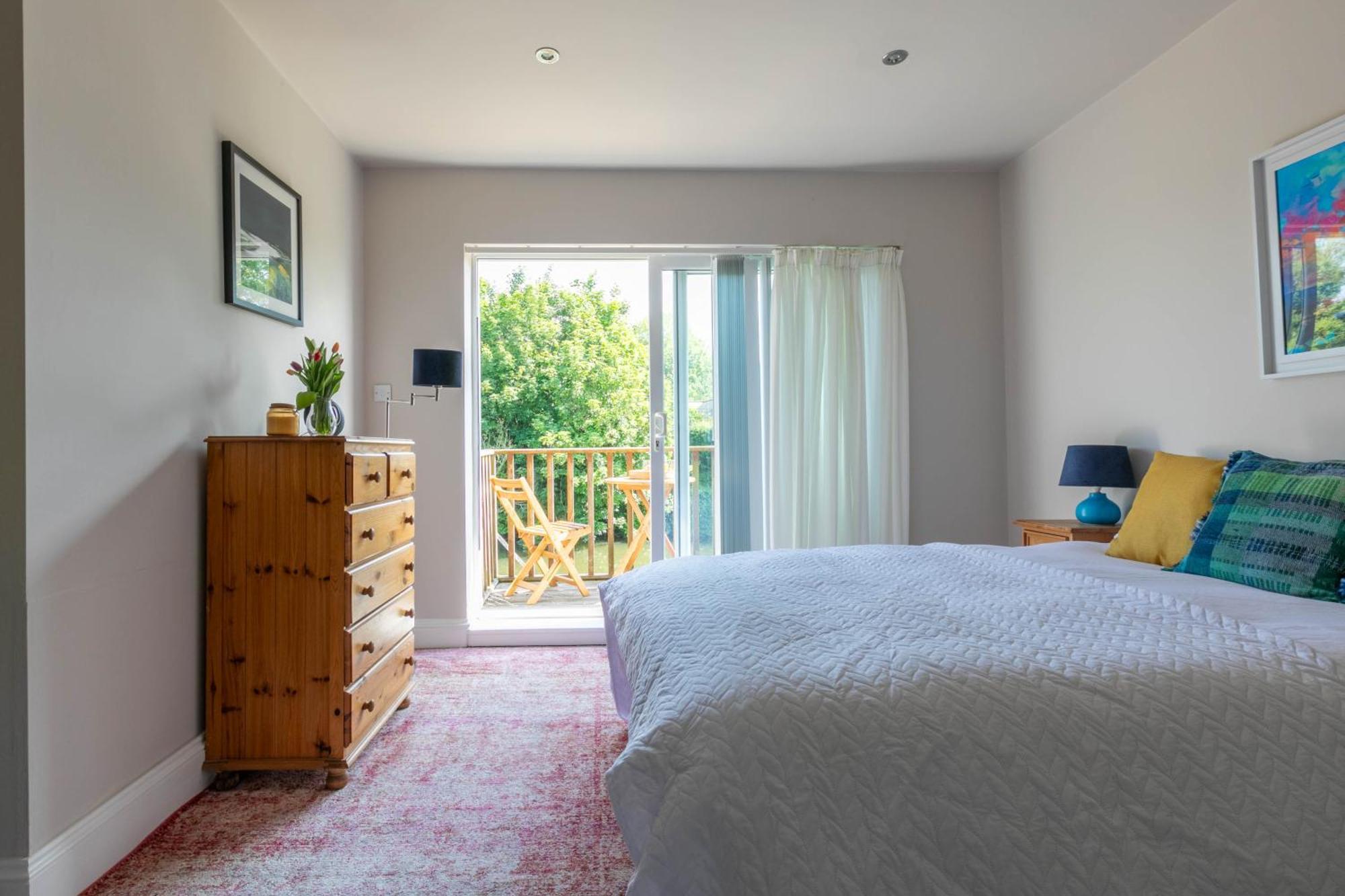 Riverside Escape Iden Rye Villa Bagian luar foto
